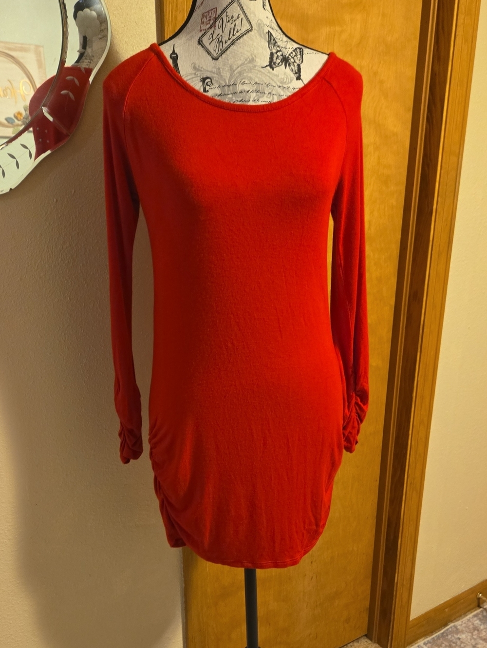 Vanilla Bay Red Long-Sleeve Scoop Neck Ruched Dress